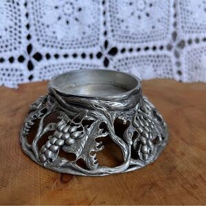 Canadian made ornamental‎ candle holder